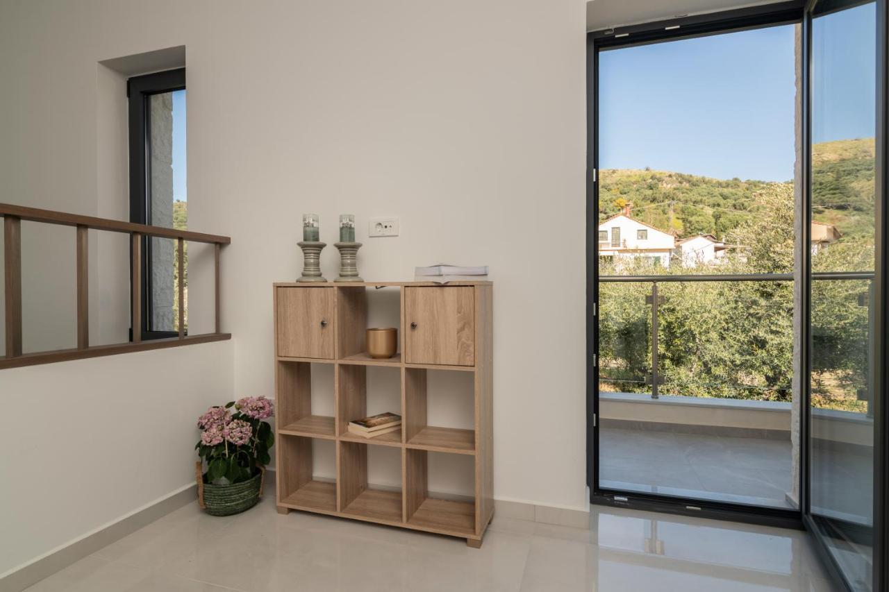 Solis Ortus Villa! Kalamákion Екстериор снимка